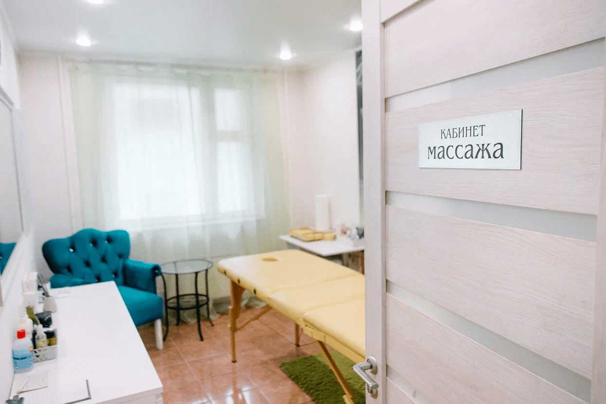 Интерьер салона красоты BEAUTY STUDIO AV - кабинет массажа